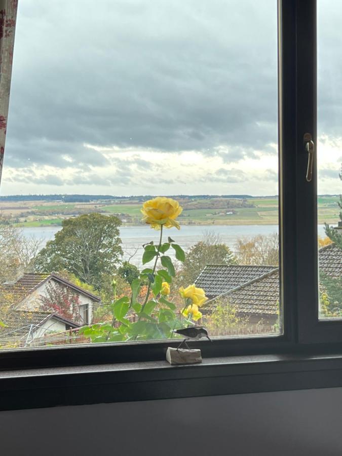 ディングウォールBlack Isle Viewアパートメント エクステリア 写真